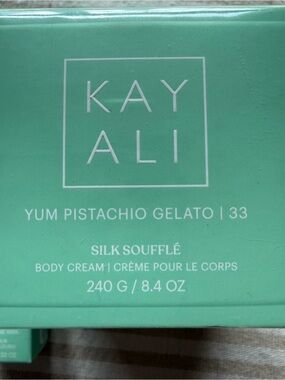 Kayali Yum Pistachio Gelato Silk Soufflé Body Cream - Pistachio Green & lip balm